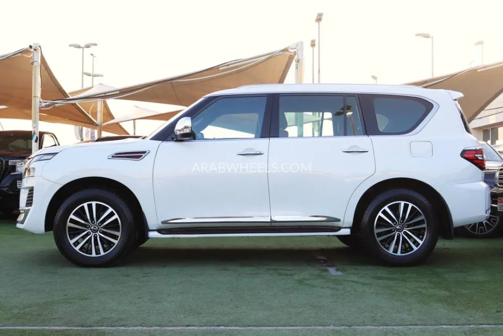 Nissan Patrol 2013 for Sale in Sharjah Image-4