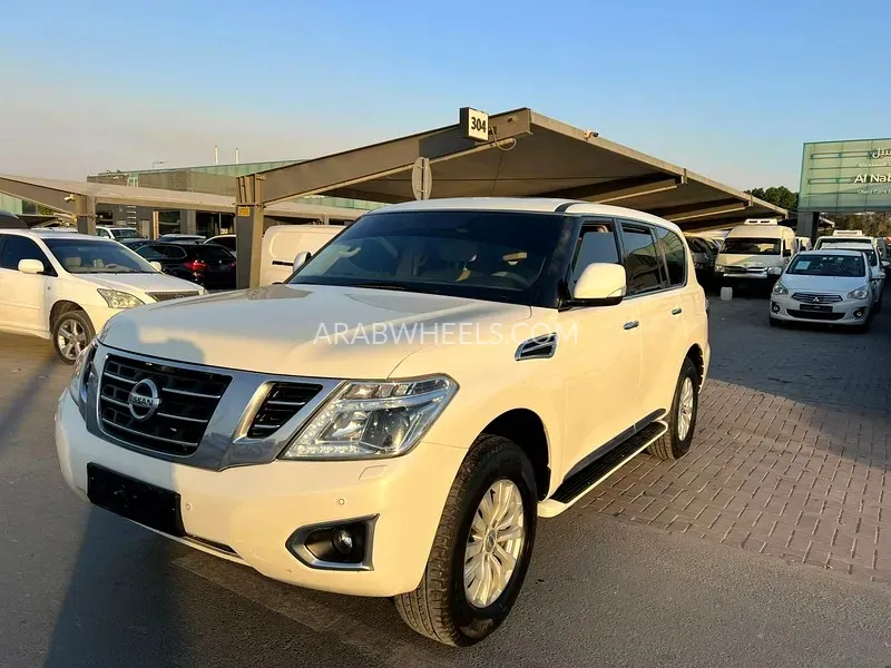 Nissan Patrol 2019 for Sale in Sharjah Image-5