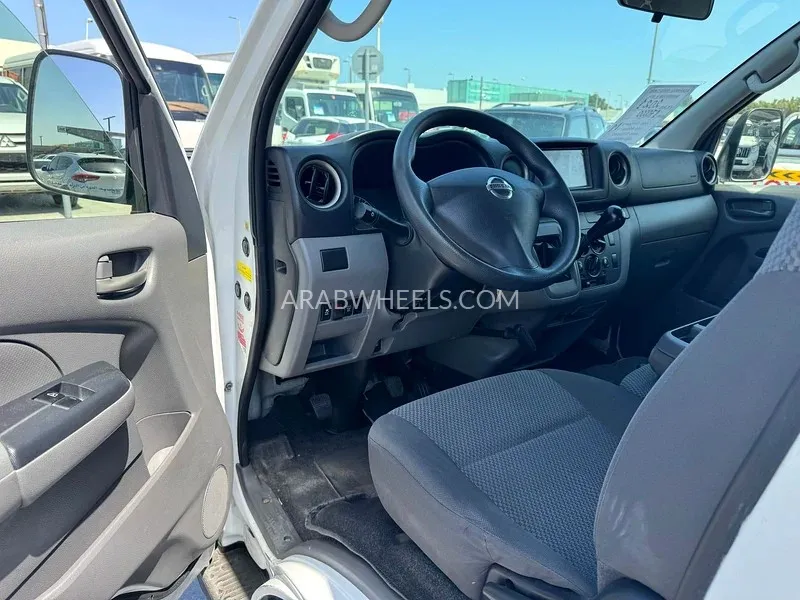 Nissan Urvan 2021 for Sale in Sharjah Image-2