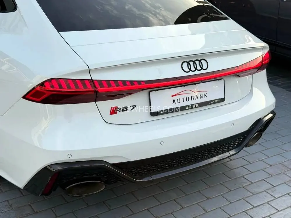 Audi RS 7 2021 for Sale in Dubai Image-11