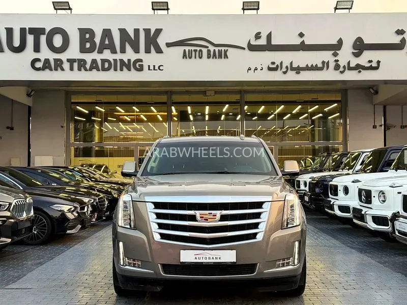 كاديلاك إسكاليد 2017 for Sale in دبي Image-8