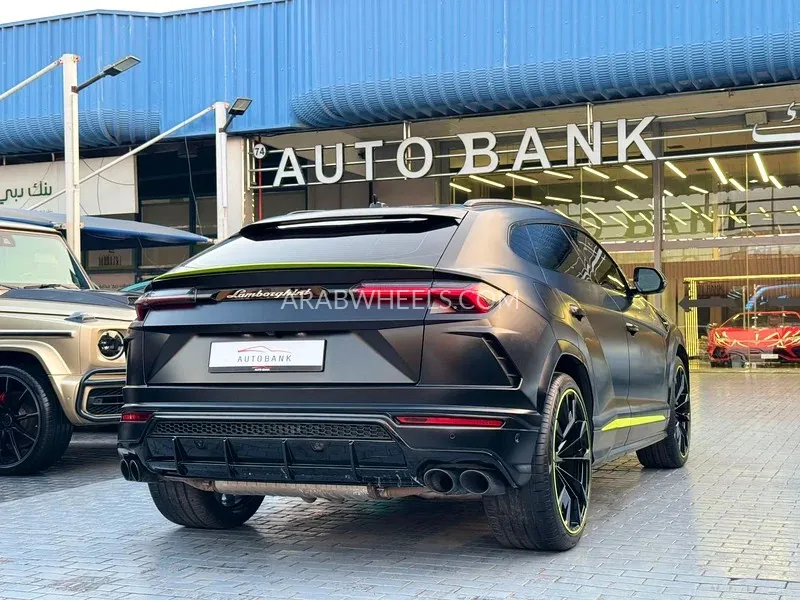 Lamborghini Urus 2022 for Sale in Dubai Image-5