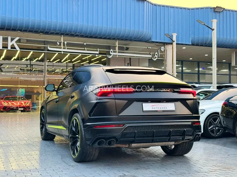Lamborghini Urus 2022 for Sale in Dubai Image-8