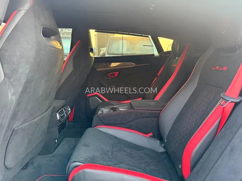 Lamborghini Urus 2024 for Sale in Dubai Image-17