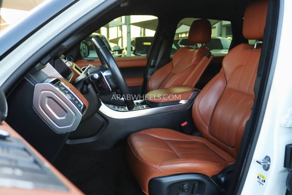 Land Rover Range Rover Sport 2017 for Sale in Sharjah Image-5