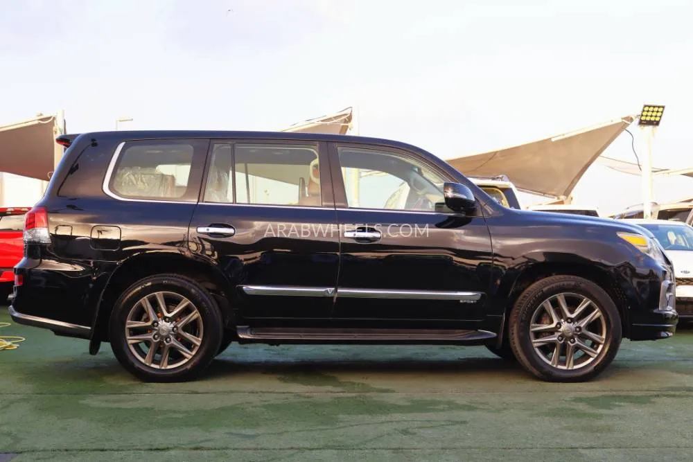 Lexus LX 2013 for Sale in Sharjah Image-3