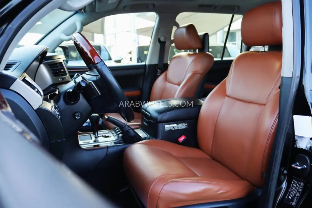 Lexus LX 2013 for Sale in Sharjah Image-5