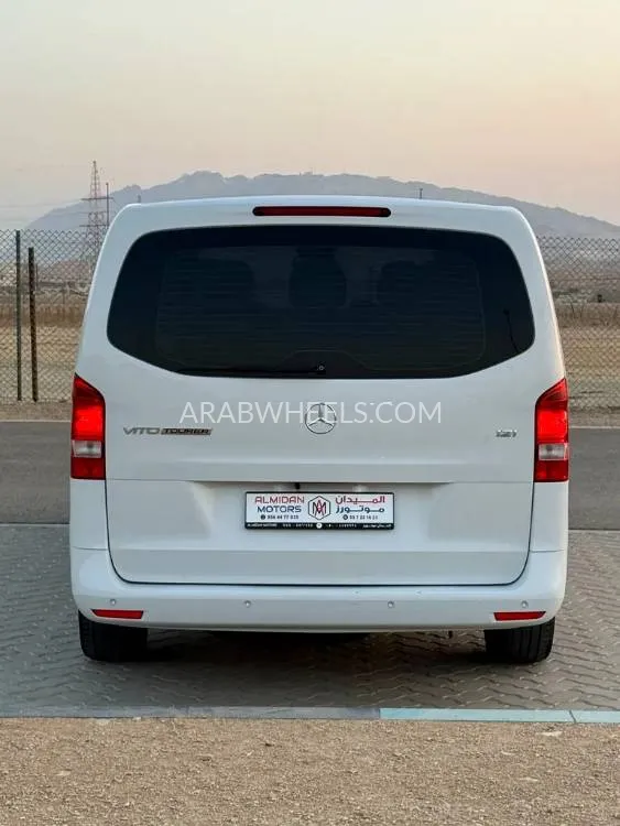 Mercedes Benz V Class 2018 for Sale in Abu Dhabi Image-8