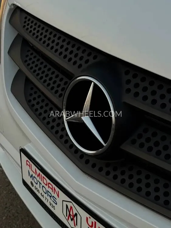 Mercedes Benz V Class 2018 for Sale in Abu Dhabi Image-9