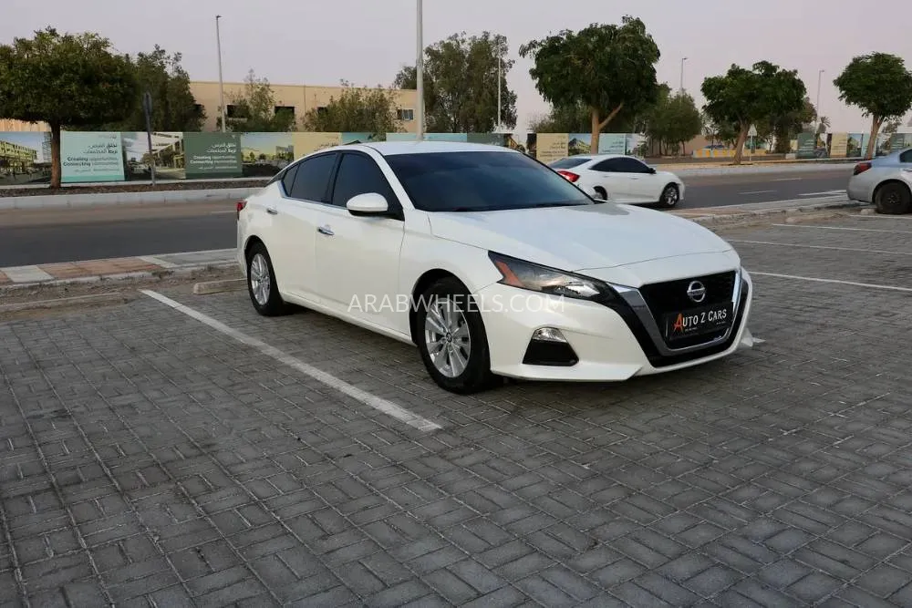 Nissan Altima 2022 for Sale in Abu Dhabi Image-13