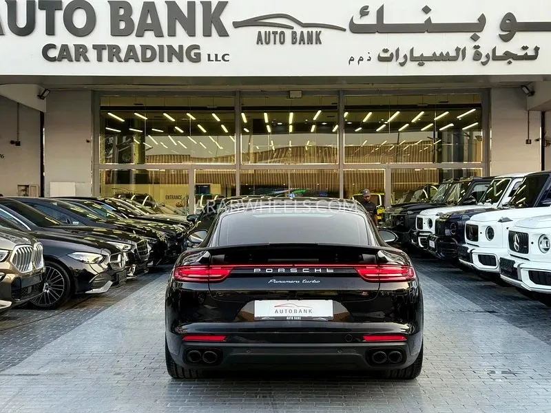 بورشه باناميرا 2017 for Sale in دبي Image-9