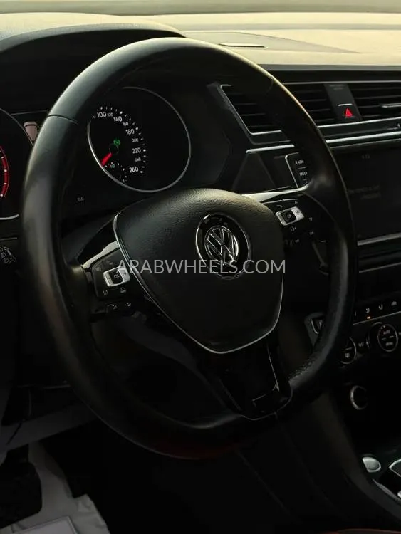 Volkswagen Tiguan 2017 for Sale in Abu Dhabi Image-9
