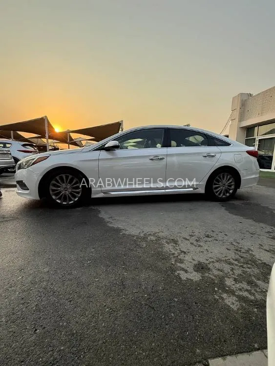 Hyundai Sonata 2015 for Sale in Sharjah Image-6