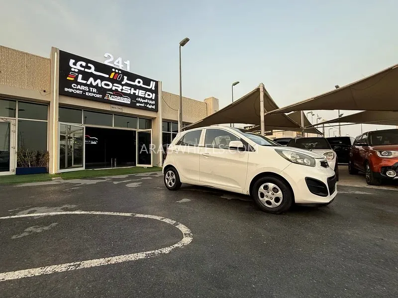 كيا بيكانتو 2015 for Sale in الشارقة Image-9