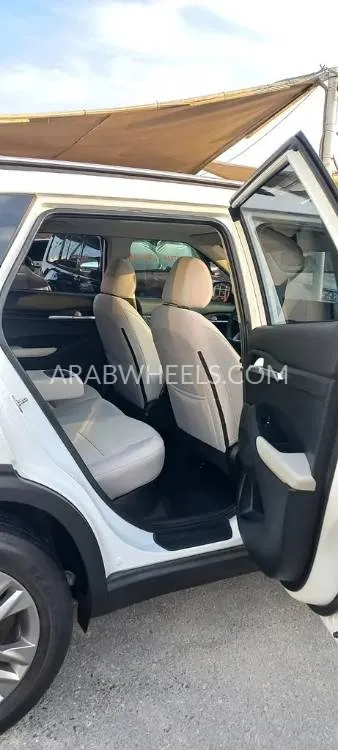 Kia Seltos 2020 for Sale in Sharjah Image-14