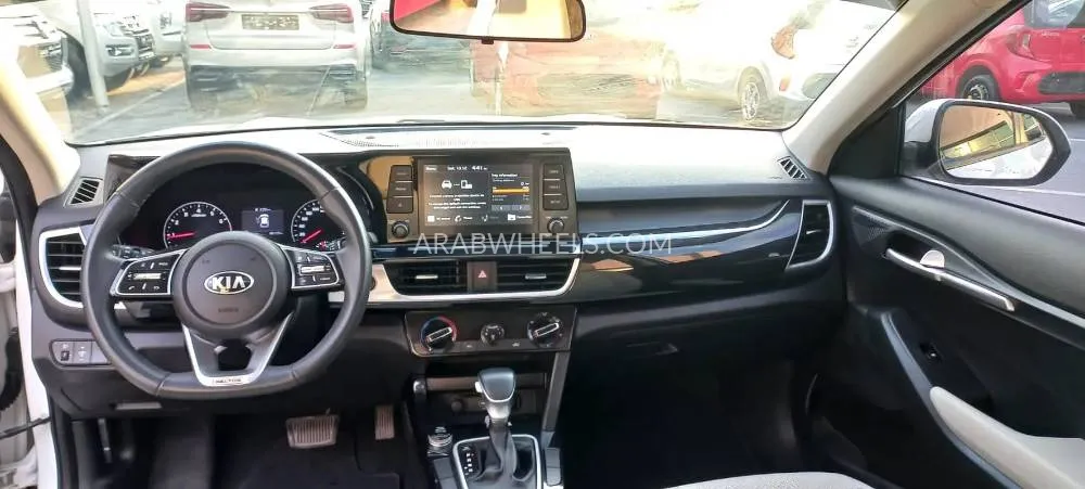 Kia Seltos 2020 for Sale in Sharjah Image-11