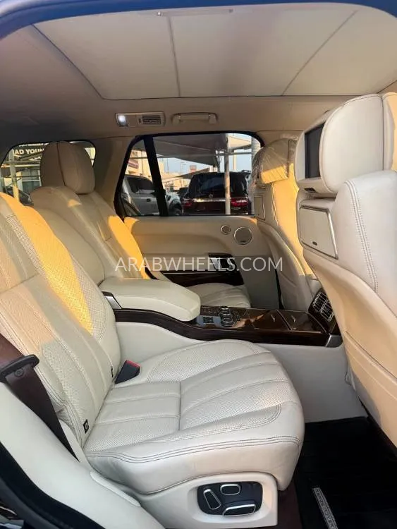 Land Rover Range Rover Evoque 2014 for Sale in Sharjah Image-7