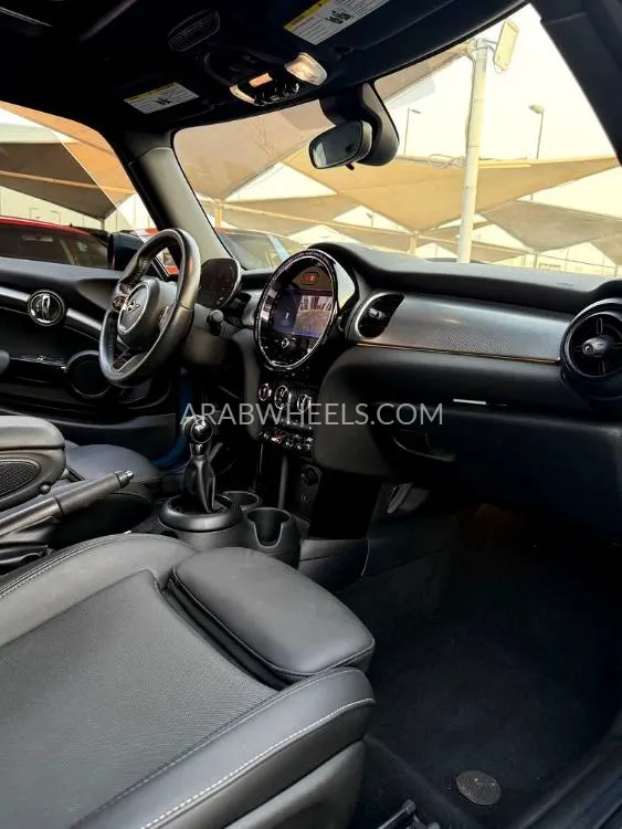 Mini Cooper 2022 for Sale in Sharjah Image-8