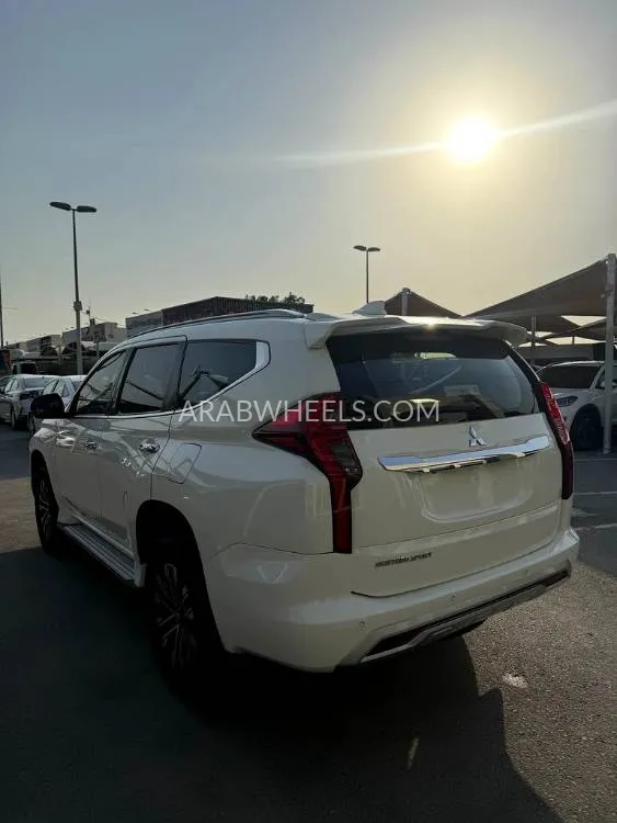 Mitsubishi Montero Sport 2022 for Sale in Sharjah Image-8