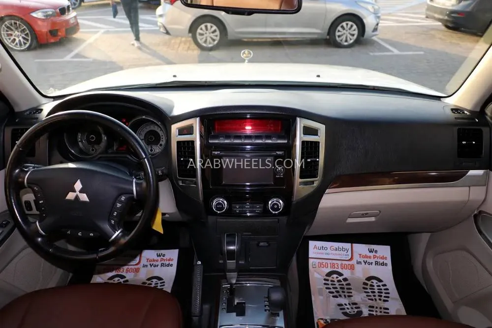 ميتسوبيشي باجيرو 2019 for Sale in أبو ظبي Image-6