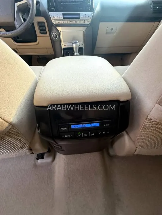 Toyota Land Cruiser Prado 2020 for Sale in Sharjah Image-8