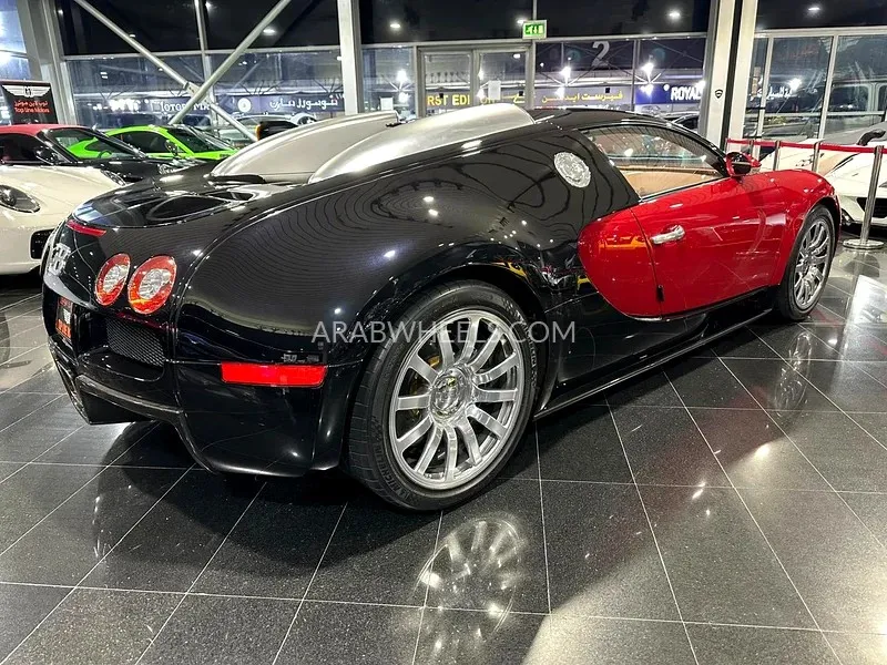بوغاتي فيرون 2009 for Sale in دبي Image-5