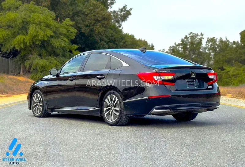 Honda Accord 2018 for Sale in Sharjah Image-5