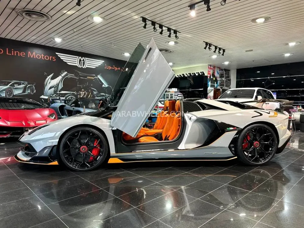 Lamborghini Aventador 2020 for Sale in Dubai Image-10