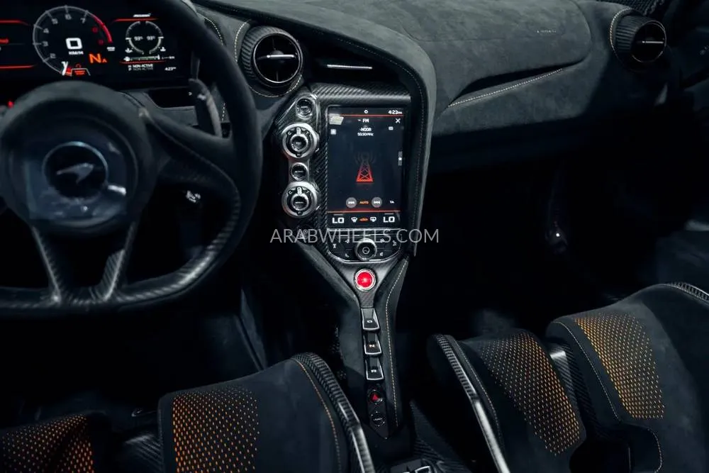 McLaren 765LT 2022 for Sale in Dubai Image-3