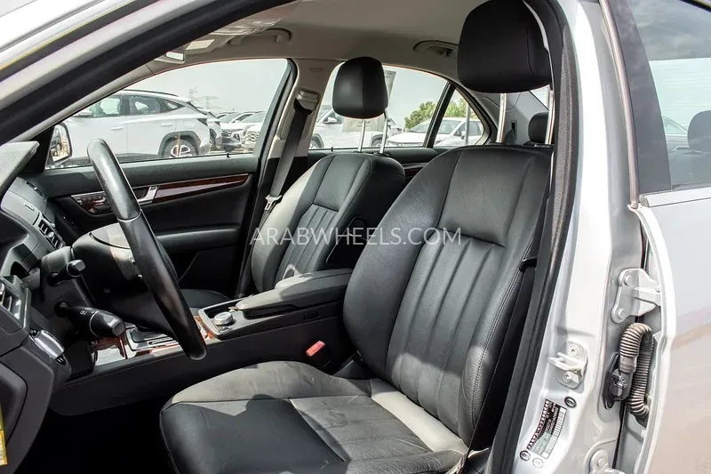 Mercedes Benz C Class 2008 for Sale in Dubai Image-9