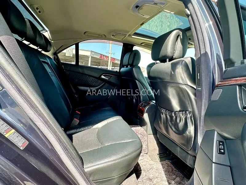 مرسيدس بنز CLS Class 2005 for Sale in دبي Image-7