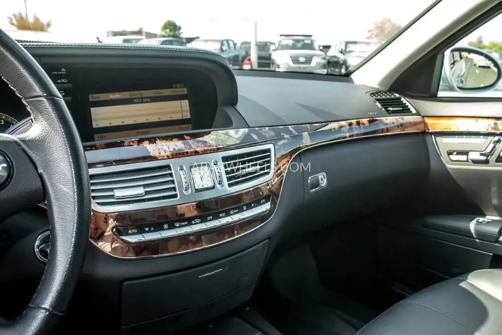 مرسيدس بنز CLS Class 2007 for Sale in دبي Image-17