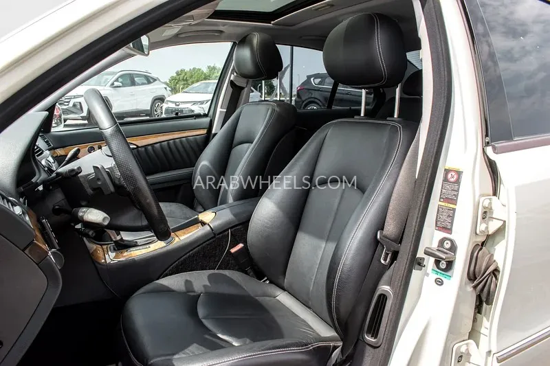 Mercedes Benz E Class 2007 for Sale in Dubai Image-2