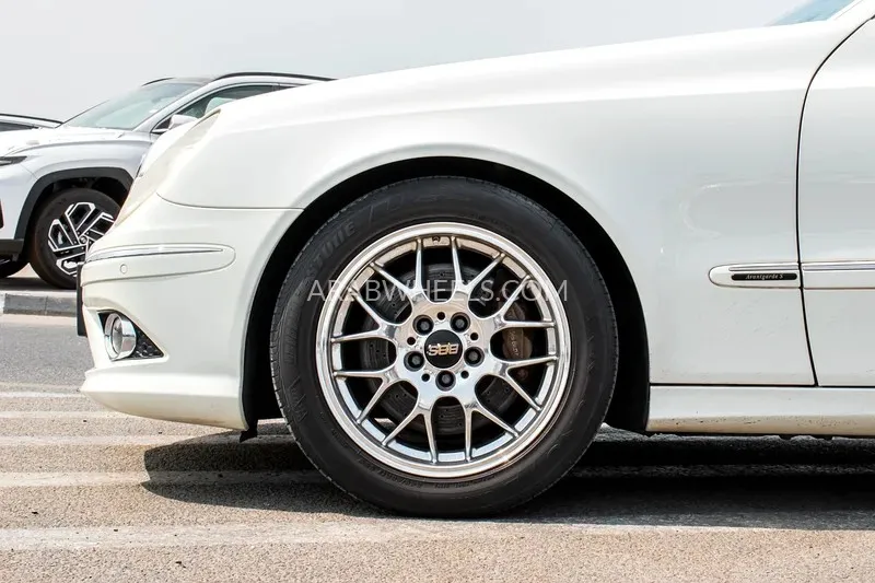 Mercedes Benz E Class 2007 for Sale in Dubai Image-3