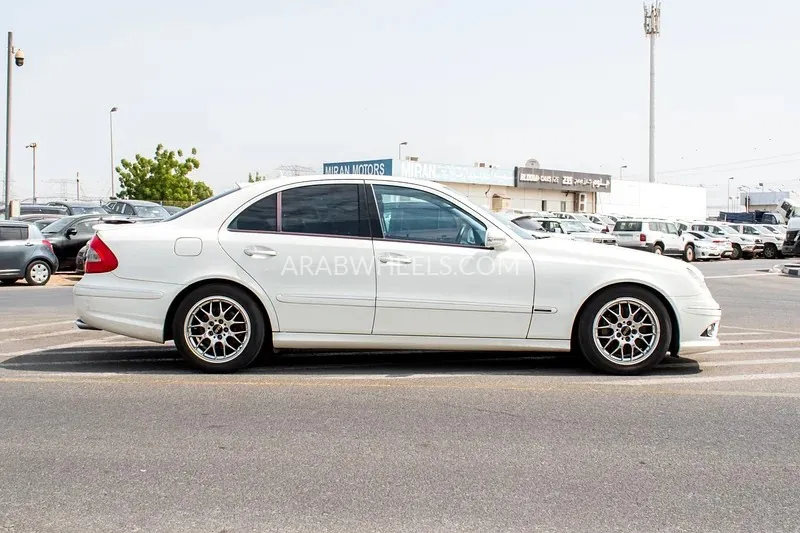 Mercedes Benz E Class 2007 for Sale in Dubai Image-5