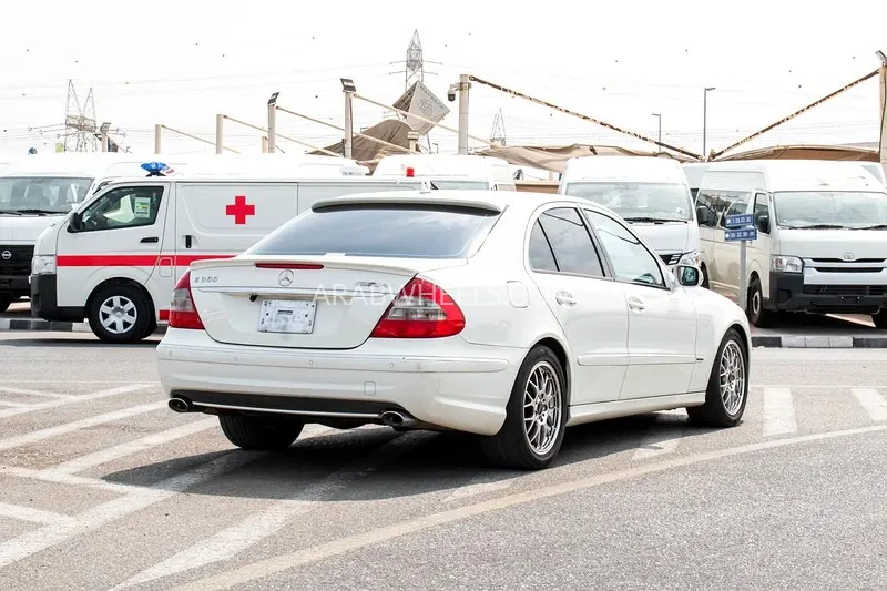 Mercedes Benz E Class 2007 for Sale in Dubai Image-6