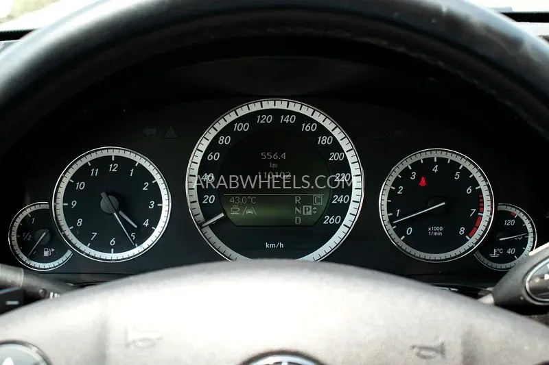 Mercedes Benz E Class 2009 for Sale in Dubai Image-11