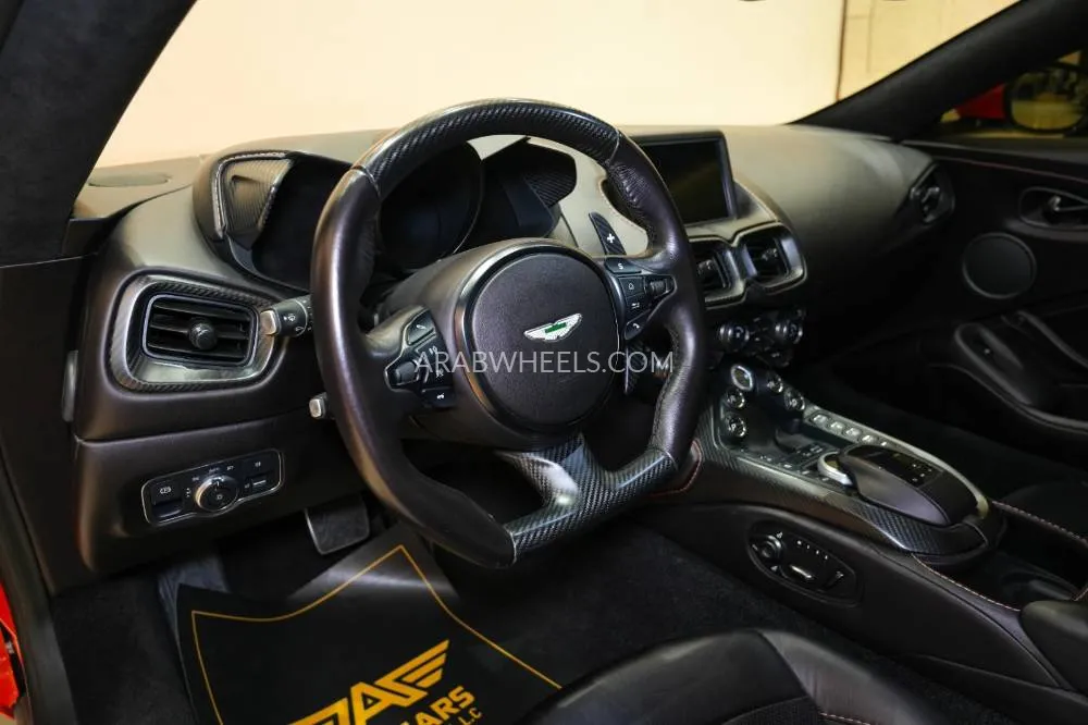 Aston Martin Vantage 2022 for Sale in Dubai Image-6