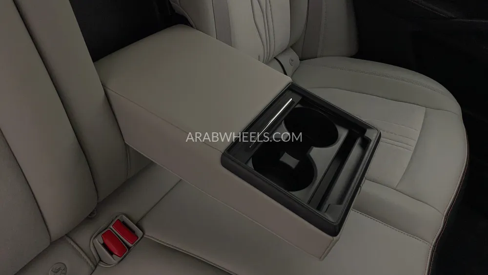 Ford Taurus 2024 for Sale in Dubai Image-44