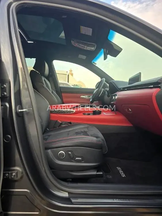 Genesis GV70 2022 for Sale in Ajman Image-9