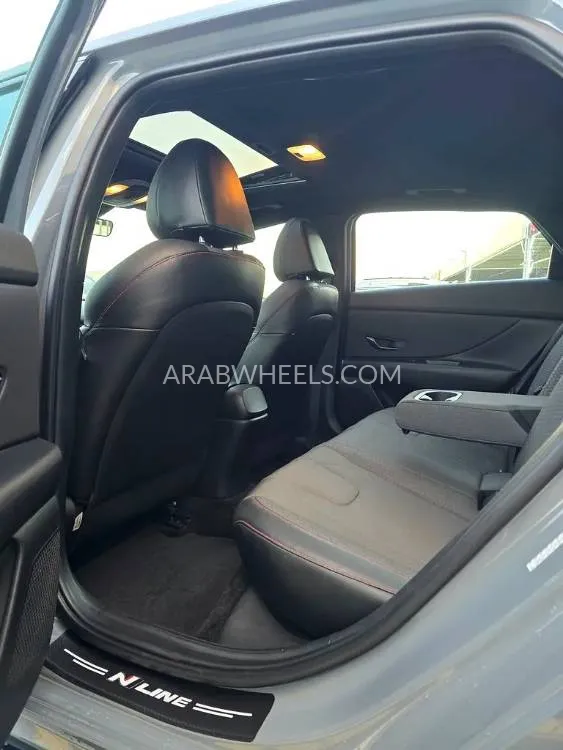 Hyundai Elantra 2021 for Sale in Ajman Image-12