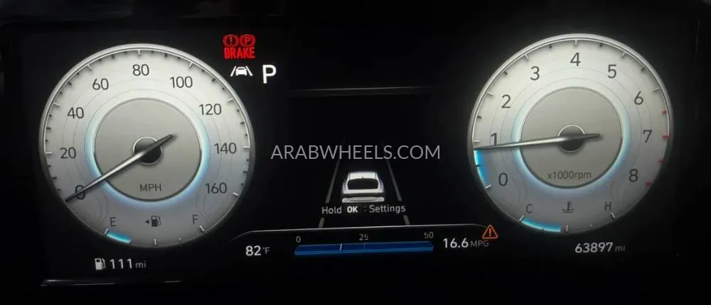 Hyundai Elantra 2022 for Sale in Ajman Image-2