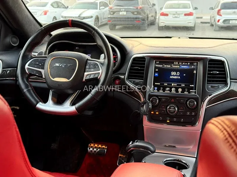 Jeep Cherokee 2015 for Sale in Sharjah Image-17