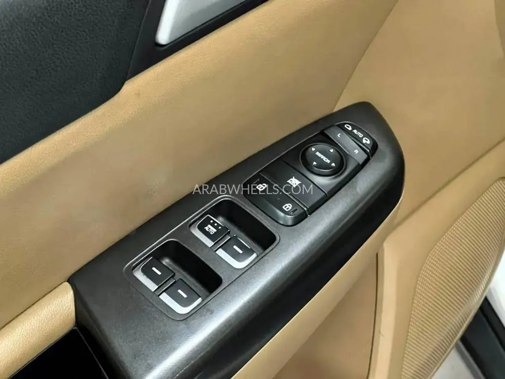 Kia Sportage 2019 for Sale in Sharjah Image-7