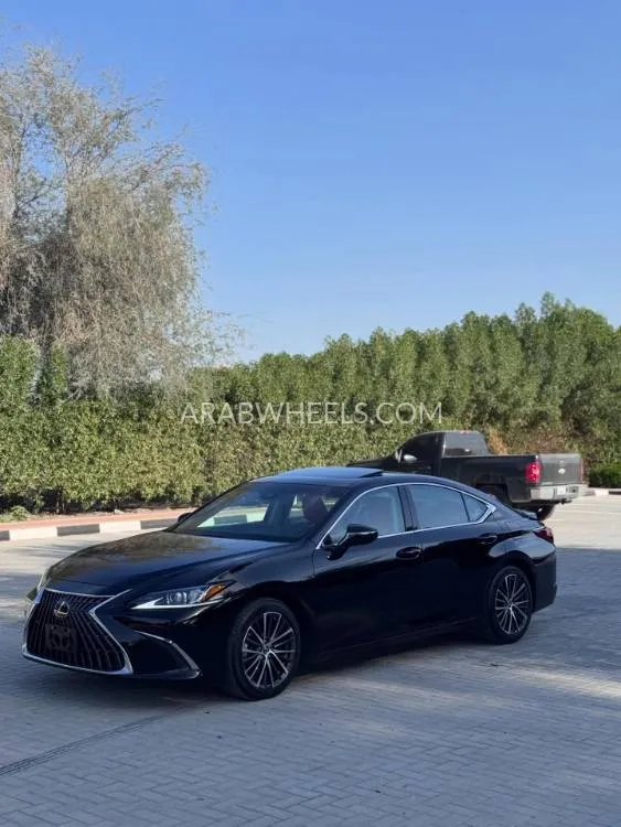 Lexus ES 2022 for Sale in Ras Al Khaimah Image-4