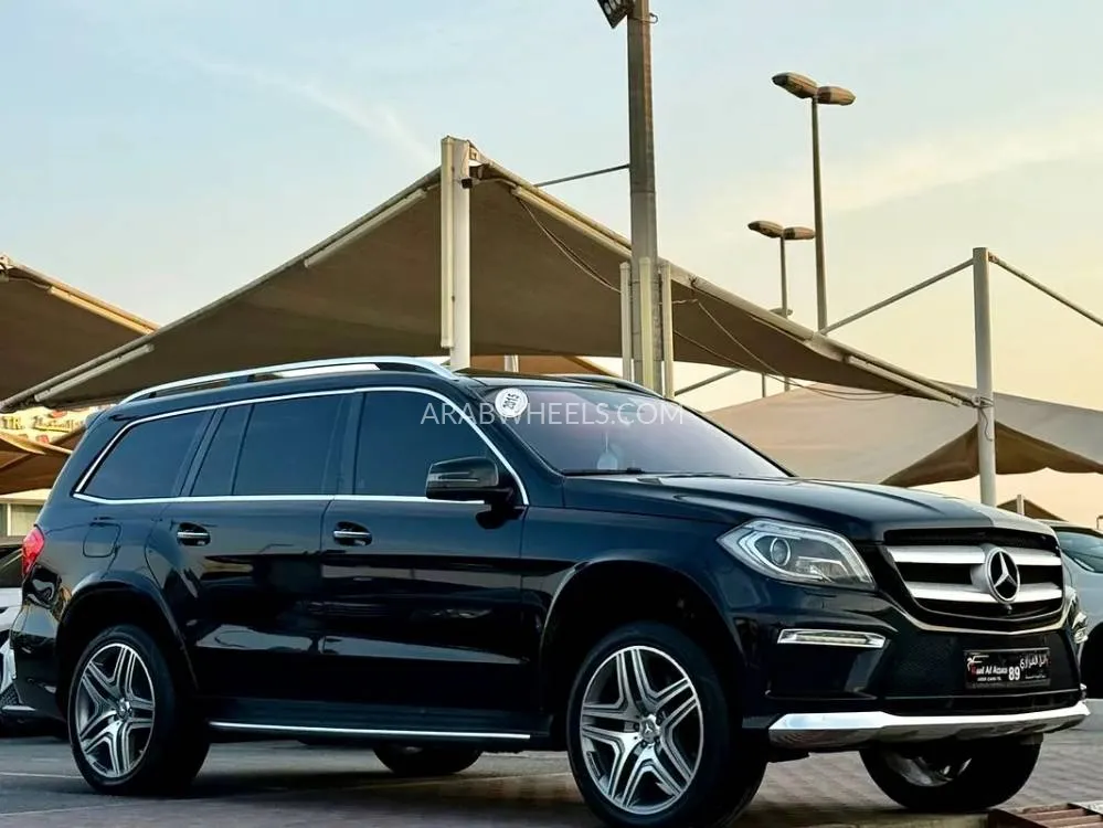 Mercedes Benz GL Class 2015 for Sale in Sharjah Image-5