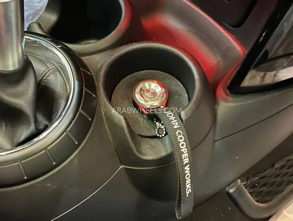 Mini Cooper 2016 for Sale in Fujairah Image-8