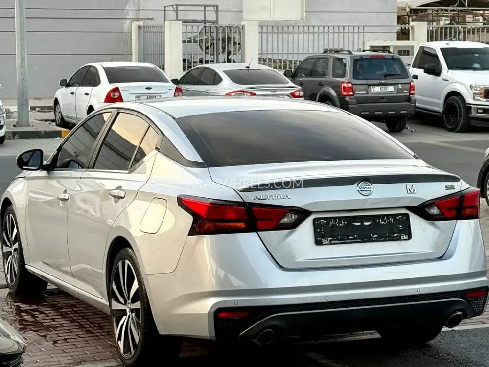 Nissan Altima 2021 for Sale in Sharjah Image-8