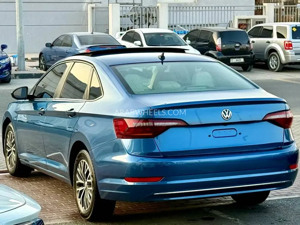Volkswagen Jetta 2019 for Sale in Sharjah Image-10