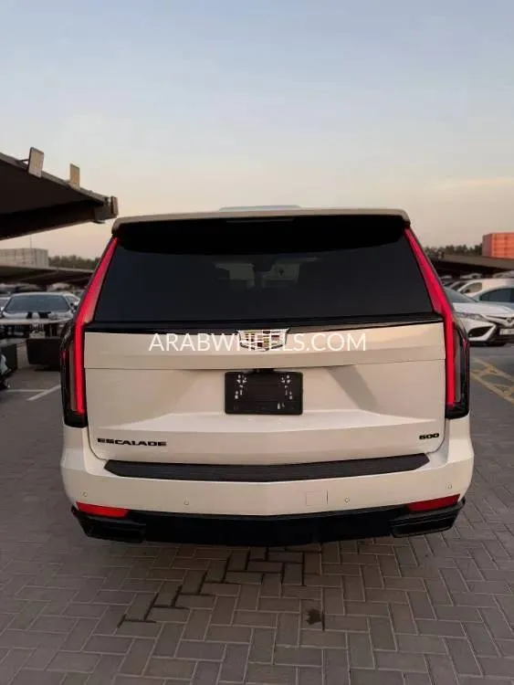 كاديلاك إسكاليد 2023 for Sale in الشارقة Image-17